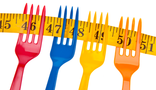 centimeter na vidličkách symbolizuje chudnutie pri Dukanovej diéte